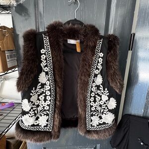 Embroidered Black Vest with Brown Faux Fur Trim